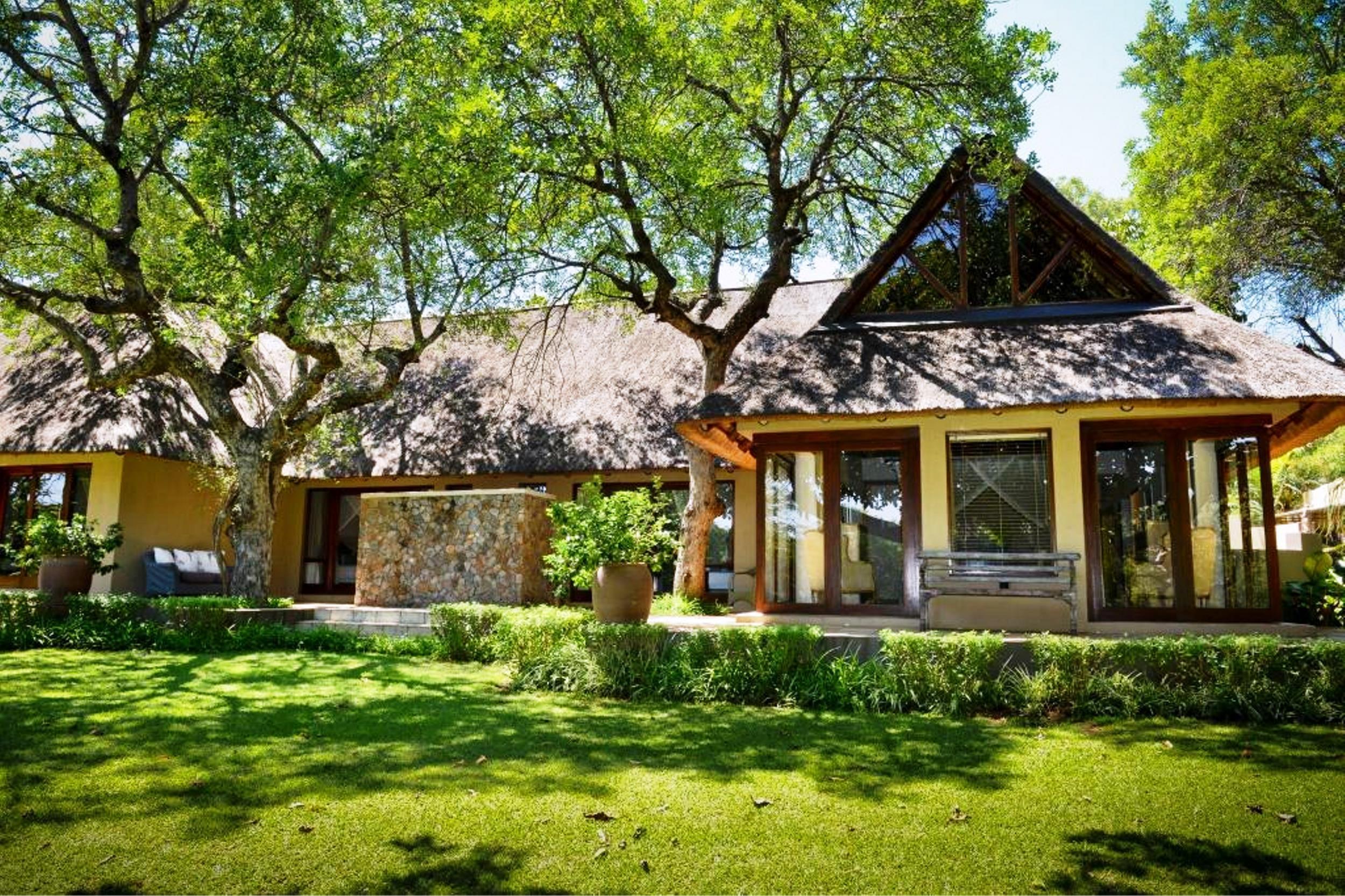 Khaya Ndlovu Safari Manor Villa Hoedspruit Buitenkant foto